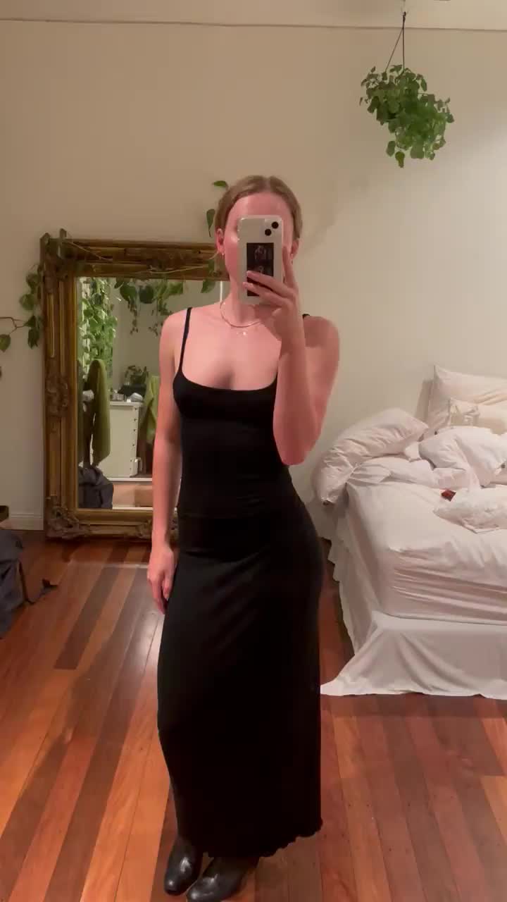 Do you like my black dress? - free porn video