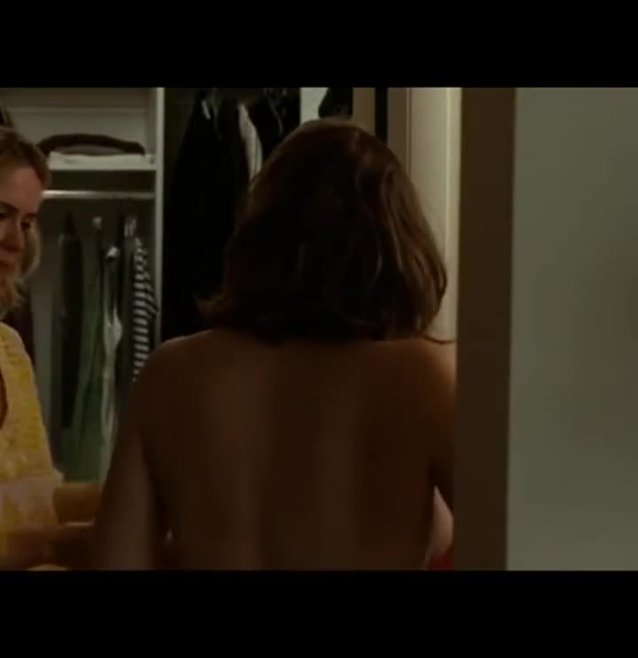 Elizabeth olsen , sideboob - free porn video