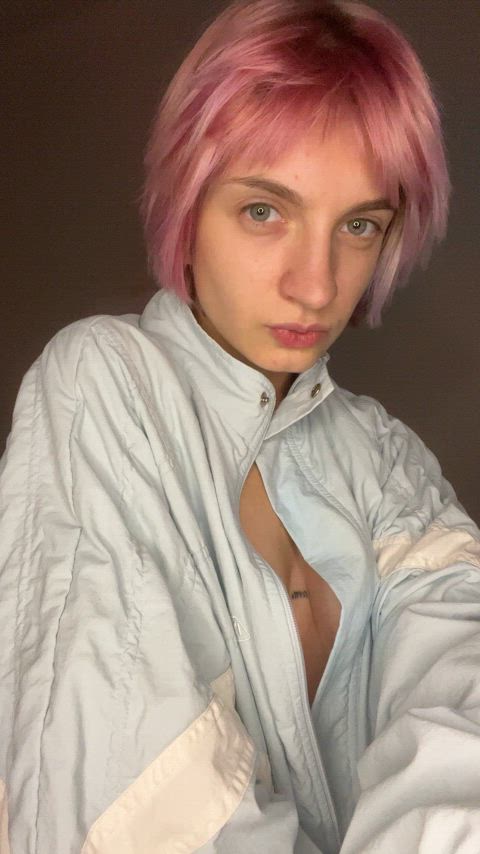 gurls like me are flashing there boobs - free porn video