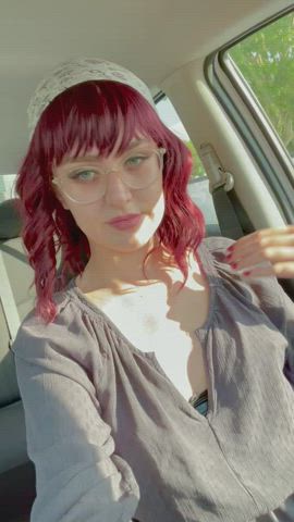My boobs aren’t the biggest but the perfect size to take out of my top while I’m in traffic [gif] - free porn video