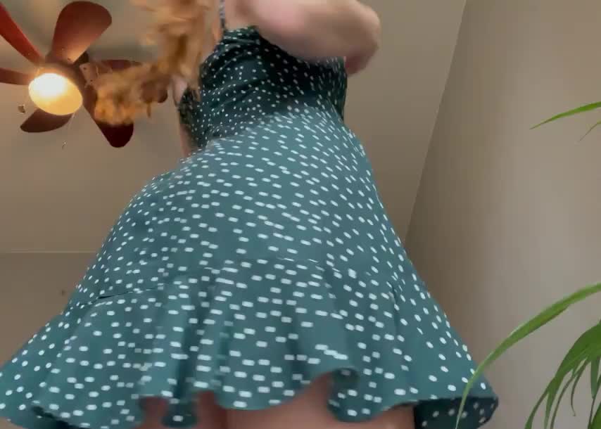 Petite tight and a natural ginger :3 - free porn video