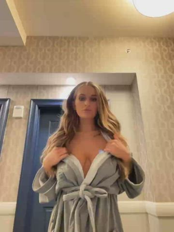 point me in the right direction of the ice machine? - free porn video