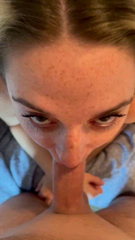 Pretty and takes it like a champ ;) - free porn video