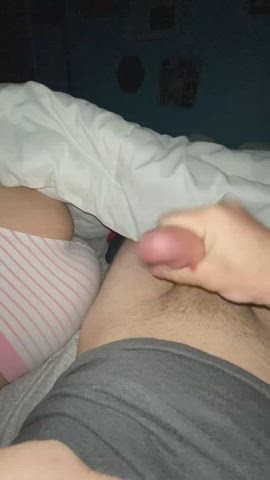 Cumshot for her pink striped panties - free porn video