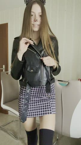 Just a teen looking for attention from daddies on the internet - free porn video