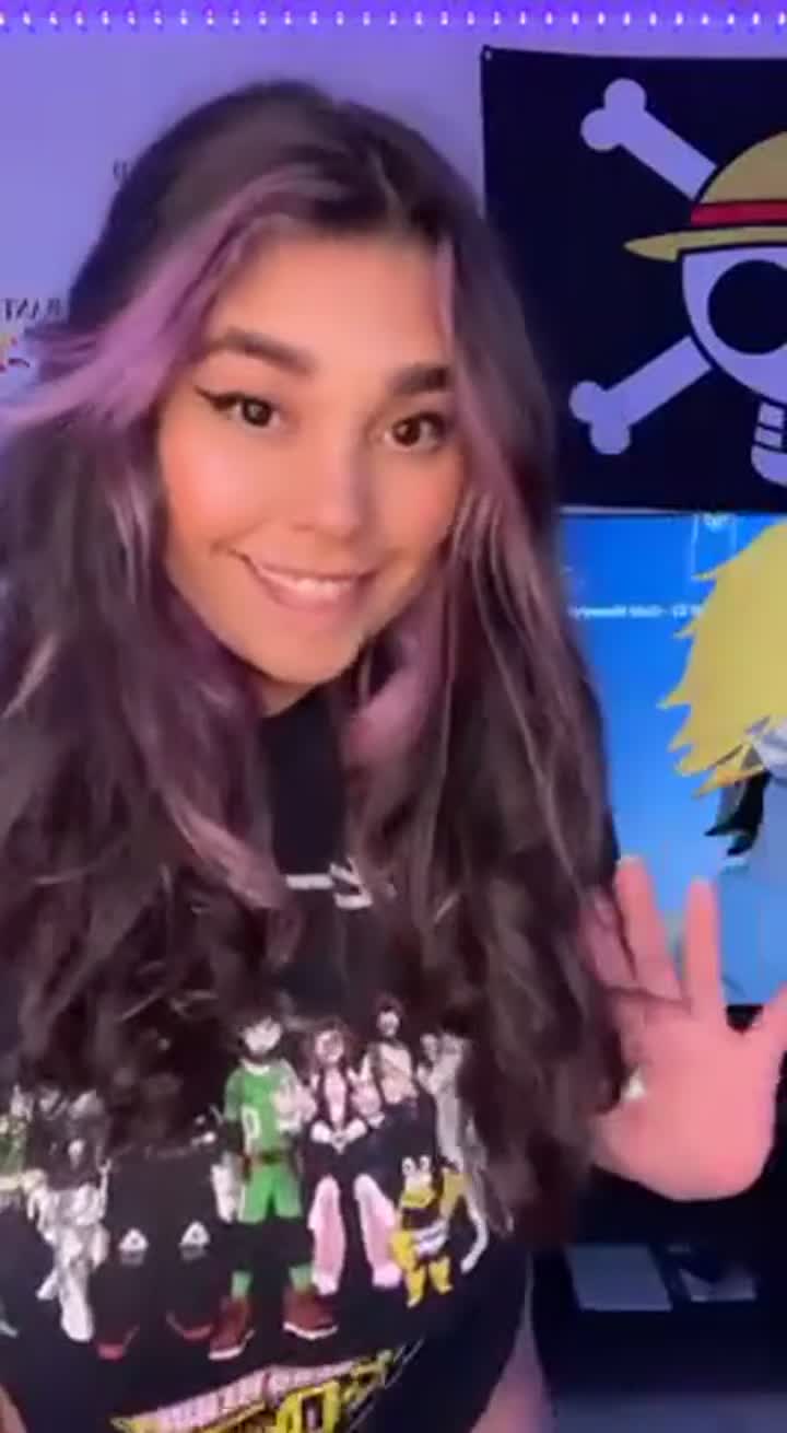 Am I cute enough to seduce Daddy - free porn video