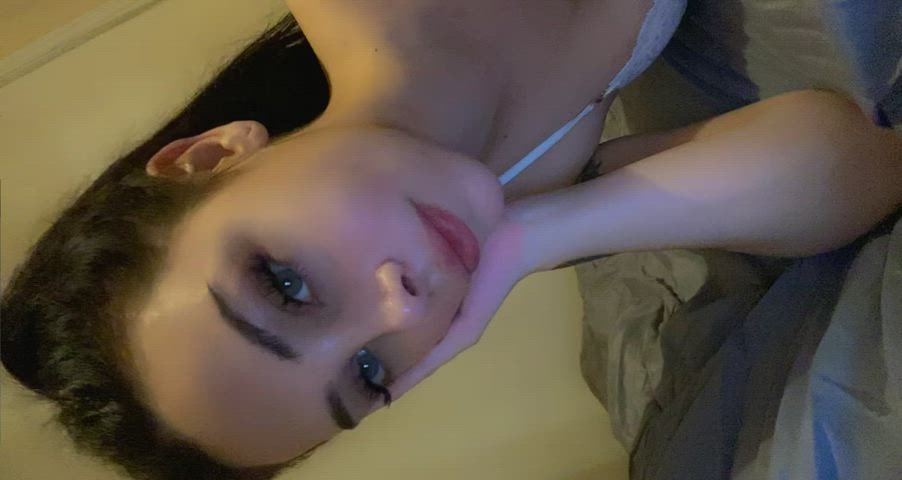 Am I a good girl showing ass, Daddy? - free porn video