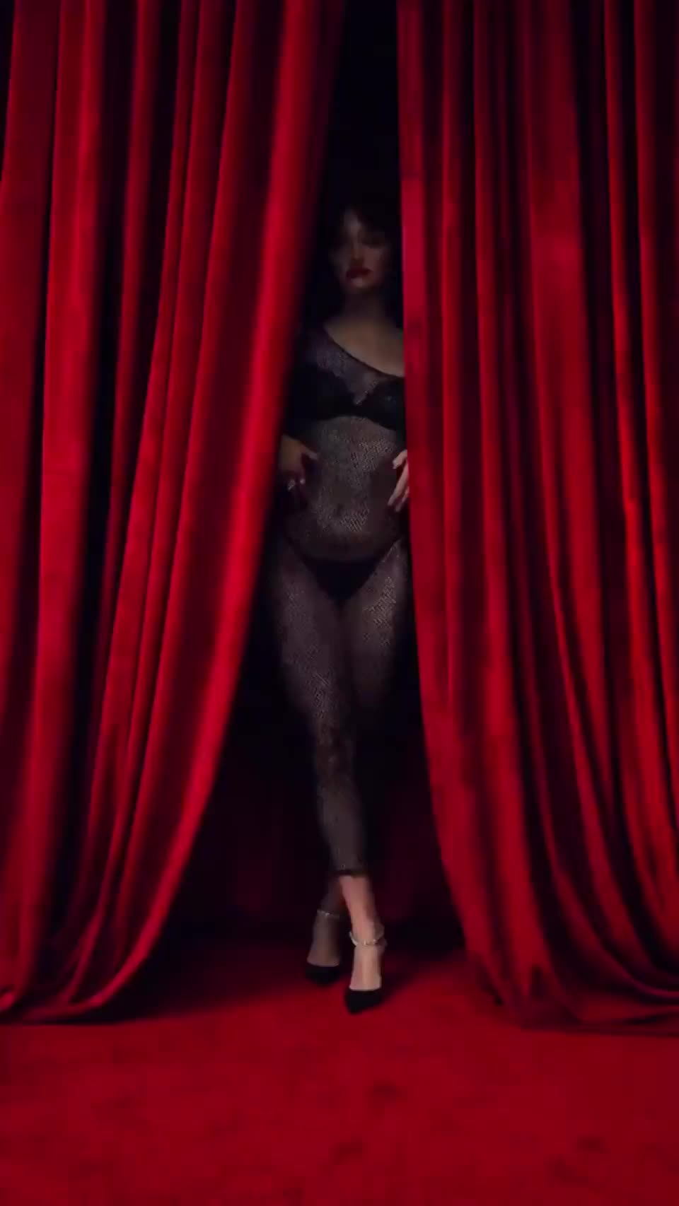 Olivia Cooke Savage x Fenty photoshoot(but in order) - free porn video