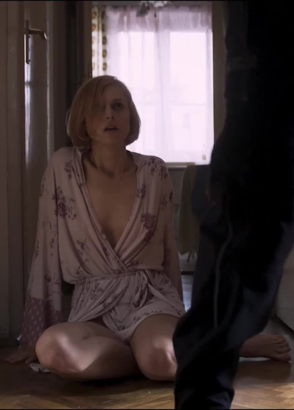 Daria Polasik-Bulka, super hot polish actress! - free porn video