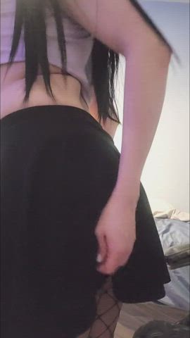 How does my ass look in these fishnet?💙 - free porn video