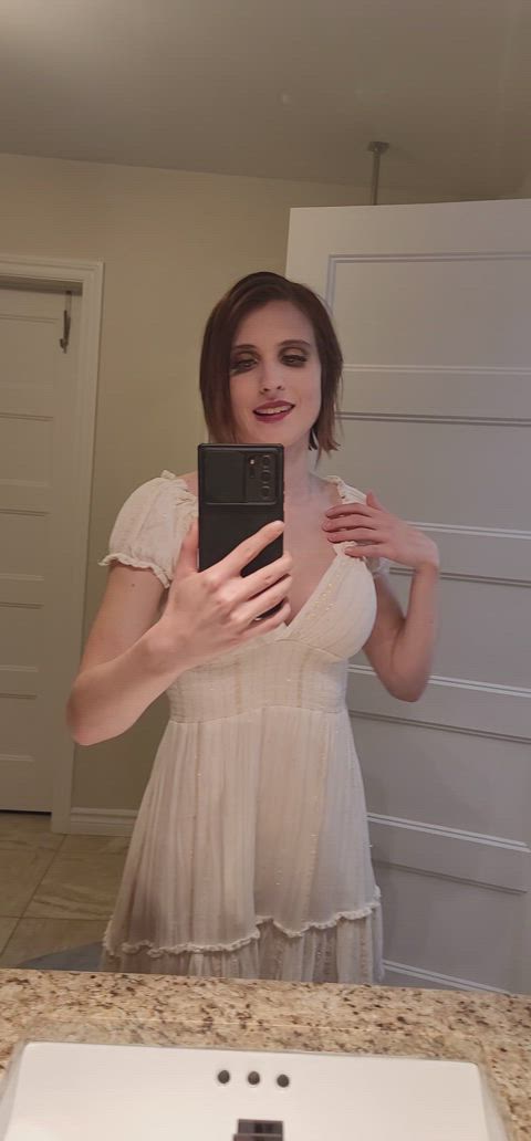 Gotta love a big tittied married woman - free porn video