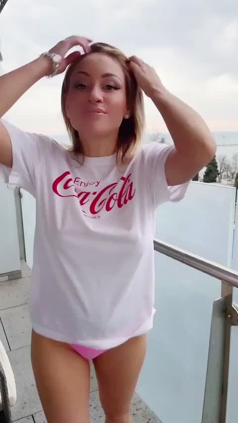 Rawr - free porn video