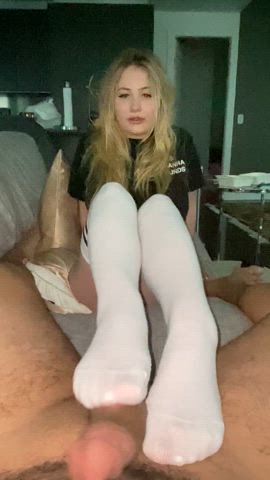 Morning footjob in my thigh highs - free porn video
