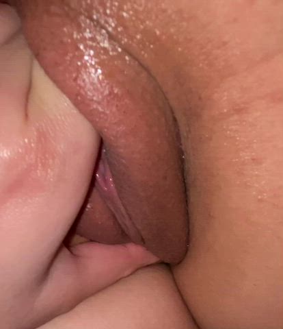 Canât stop squirting secretly with my husband in this room - free porn video