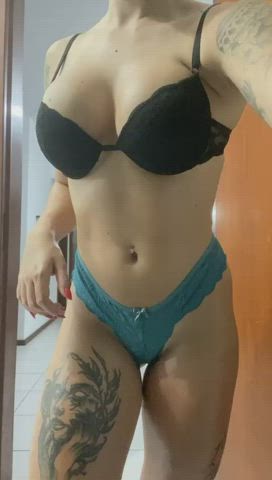 Playing with my tits make me horny… - free porn video