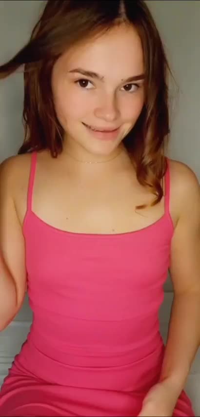 I decided that a bra isn't needed here - free porn video