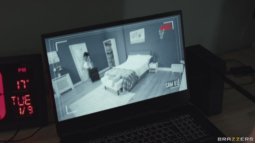 [FFM] After Taking A Wrong Rurn On Her Business Trip - free porn video