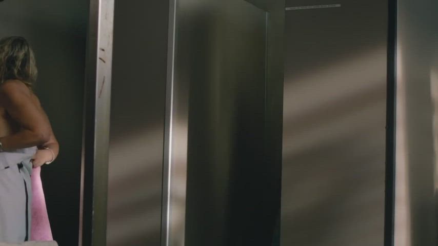 Sally Phillips in 'How to Please a Woman' - free porn video