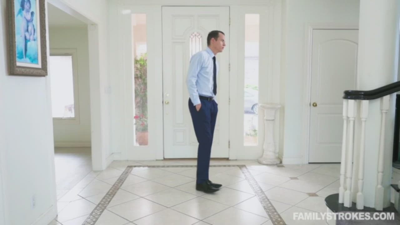 Stepson Wants Mom All For Himself - free porn video