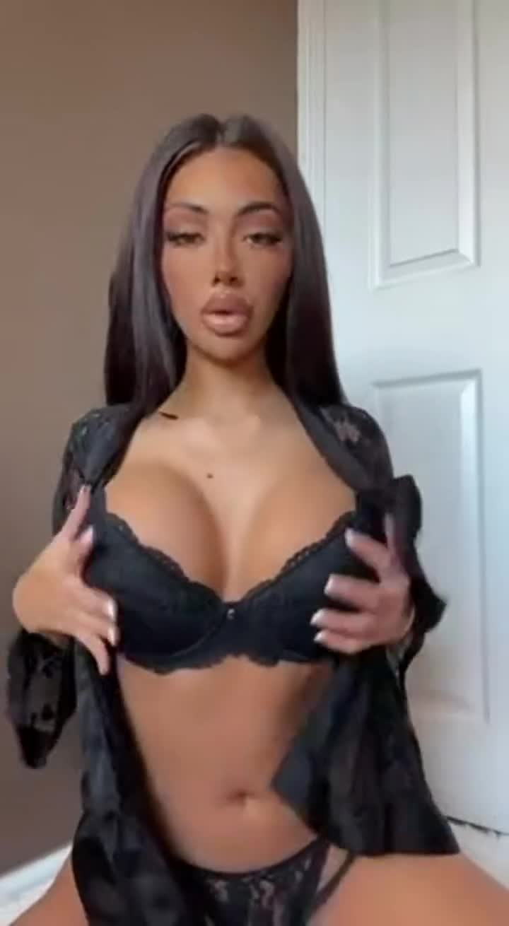 Dolmio doll bimbo - free porn video