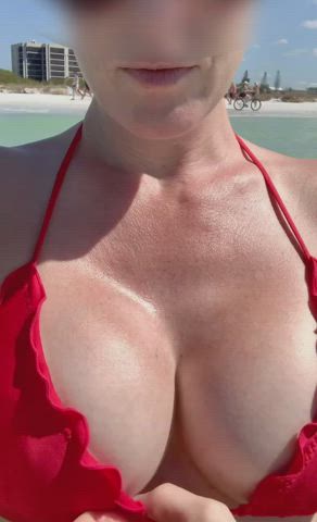 Just a mom on vacation [GIF]. - free porn video