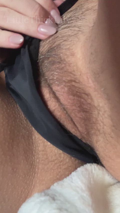 my boyfriend won't put his tongue inside my pussy when its hairy - free porn video