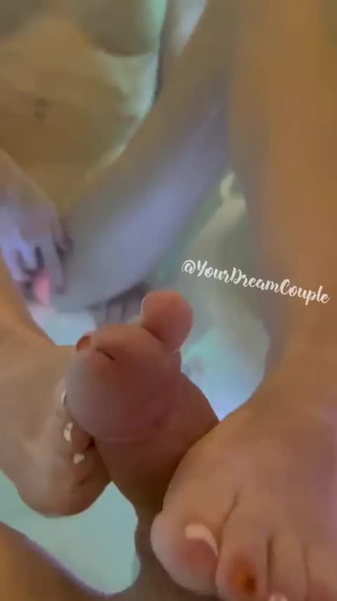 Playing footsie in the hot tub - free porn video