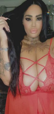 close your eyes and imagine cummin all over my tits - free porn video