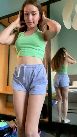 Daddy... do you mind if I change my clothes in front of you? - free porn video