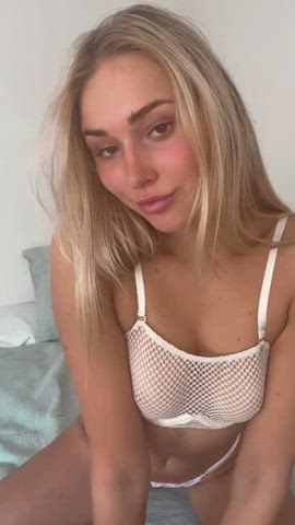 19f, deposit your jizz here - free porn video