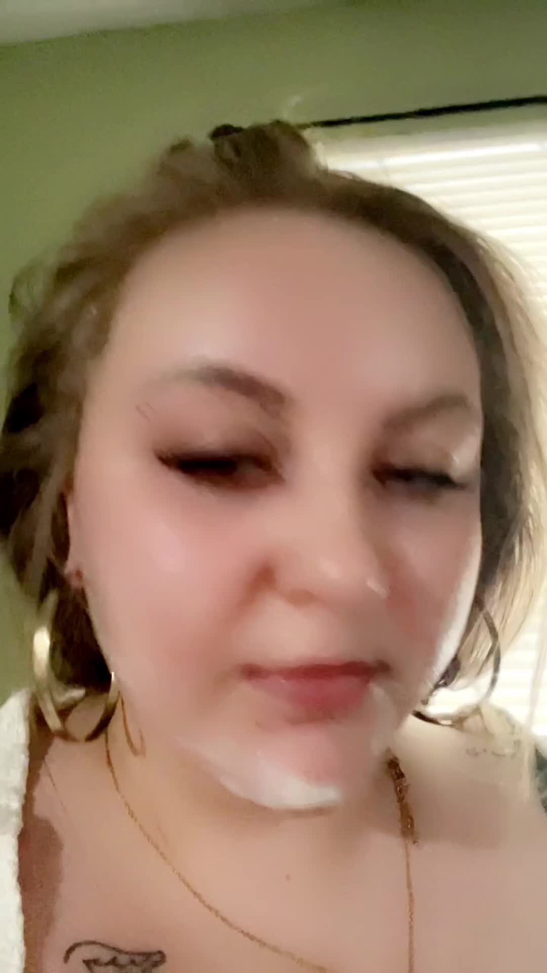 that time I let a stranger cum on my face 🙈😋 - free porn video