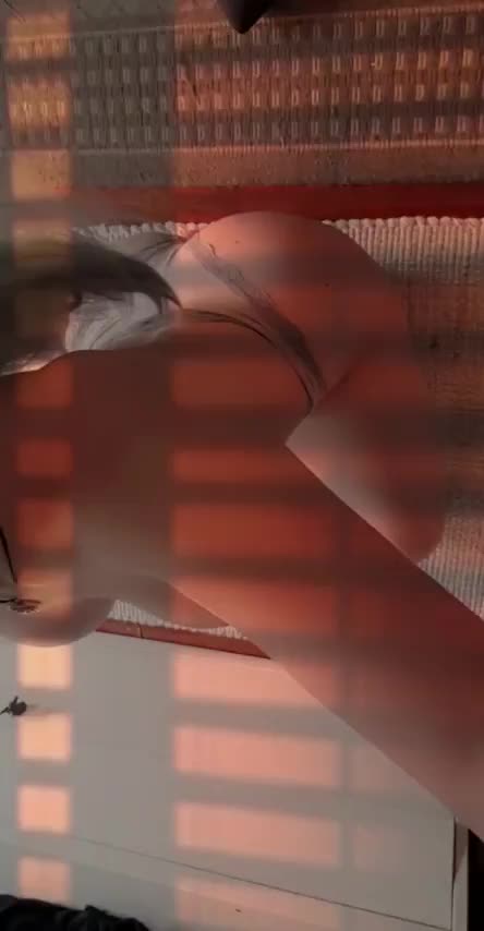 summer kiss my skin - free porn video