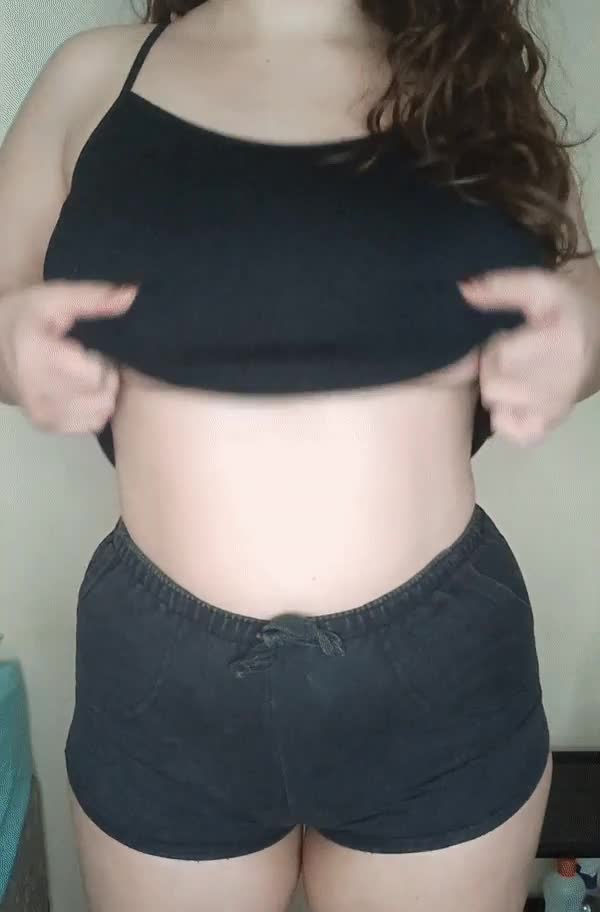 Let me give you a mouthful of juicy tits baby ;) - free porn video