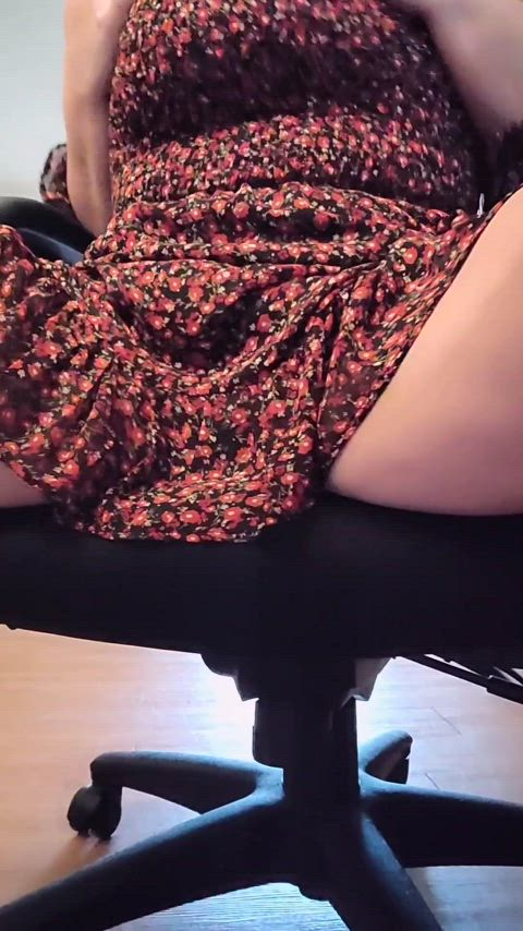 Your view from under my desk 😘 - free porn video