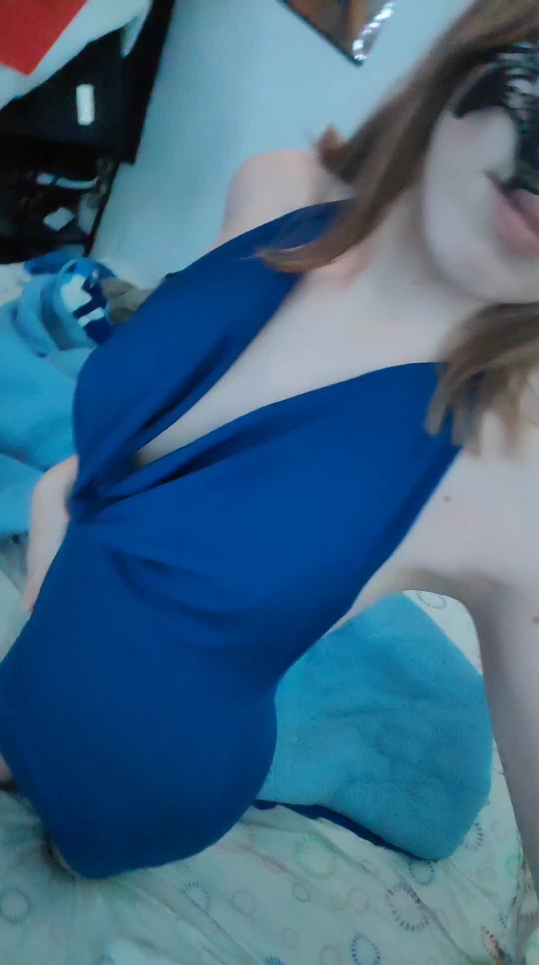 Will you let me wear a dress daddy? - free porn video
