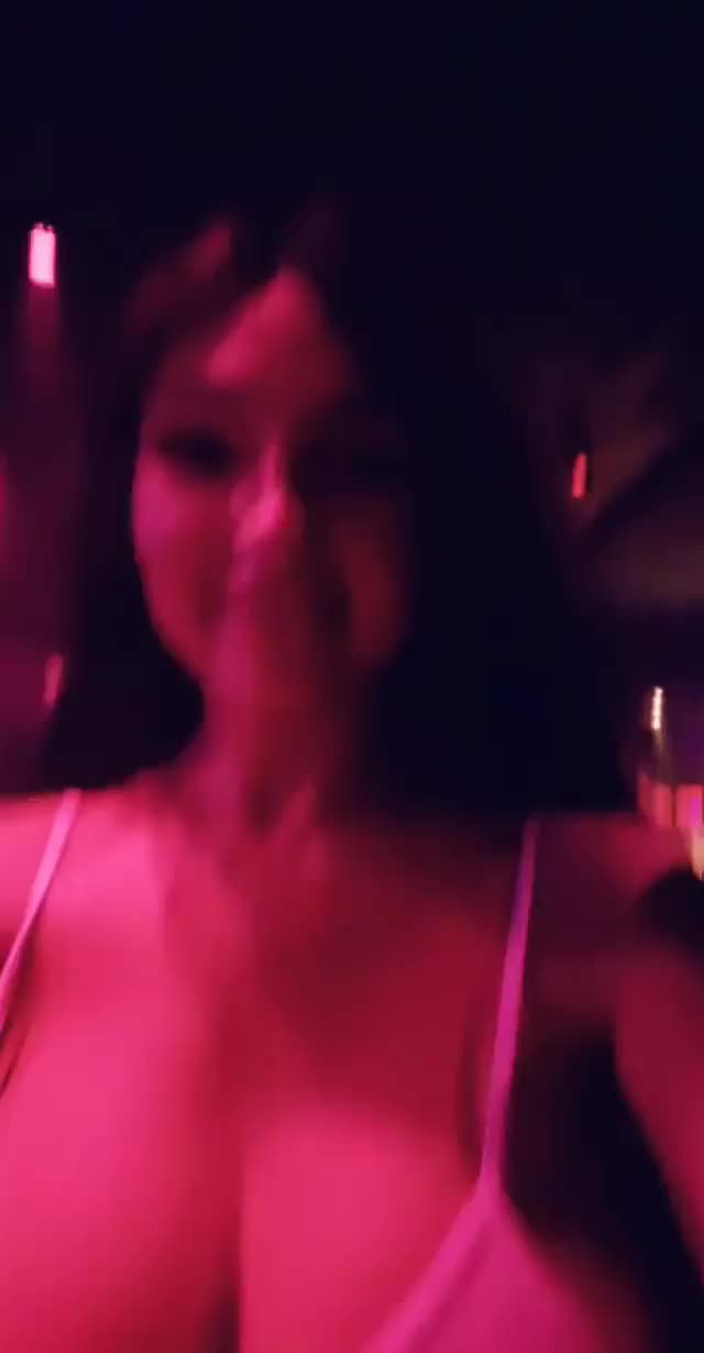 I need more friends like these - free porn video