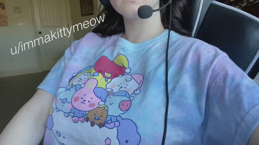 Let me be your big tiddied gamer girlfriend - free porn video