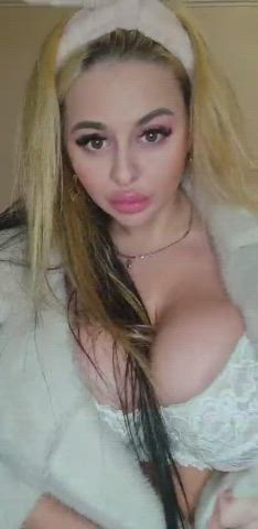 Did you lose a bunny by any chance ? - free porn video