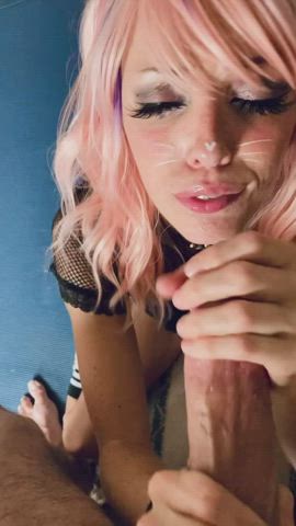 Pink hair earns a load - free porn video