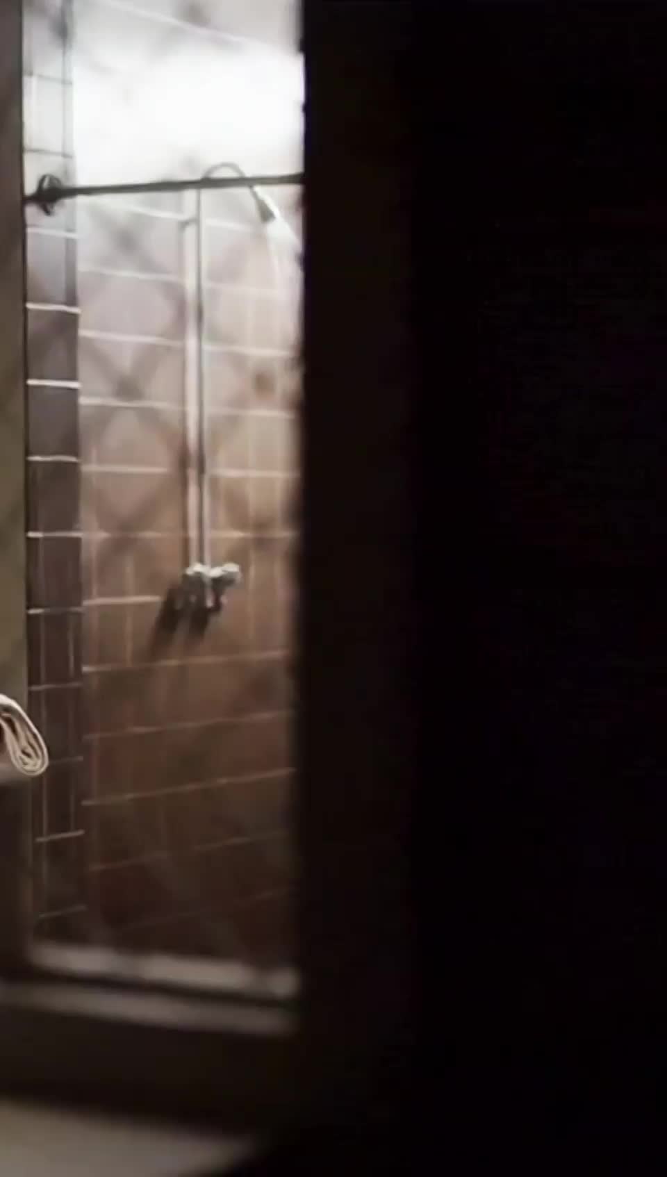 Elizabeth Olsen (new nude scene) - free porn video