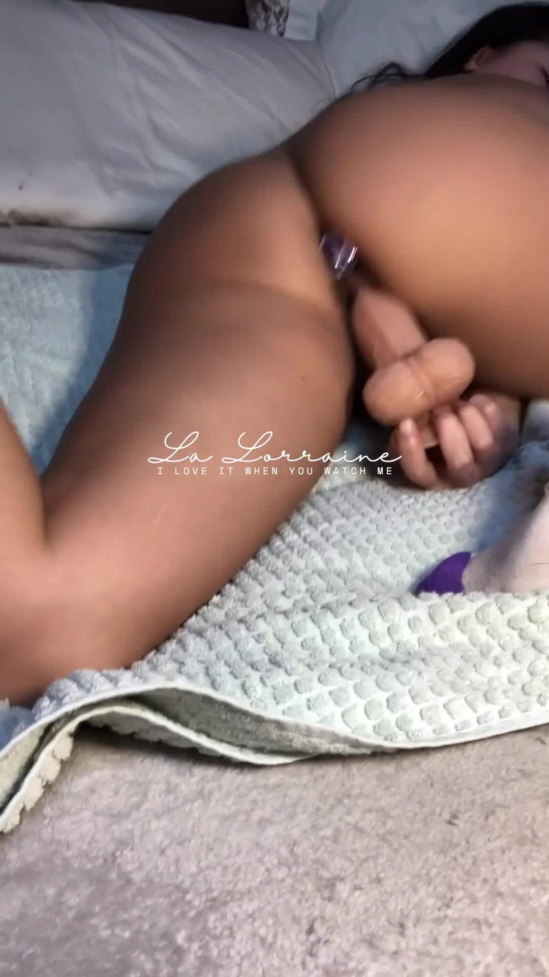 Dessert and a drink. Creamy pussy and juicy squirt. Say AHHHH - free porn video