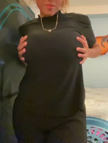 My co worker wants to see how many of you would fuck me - free porn video