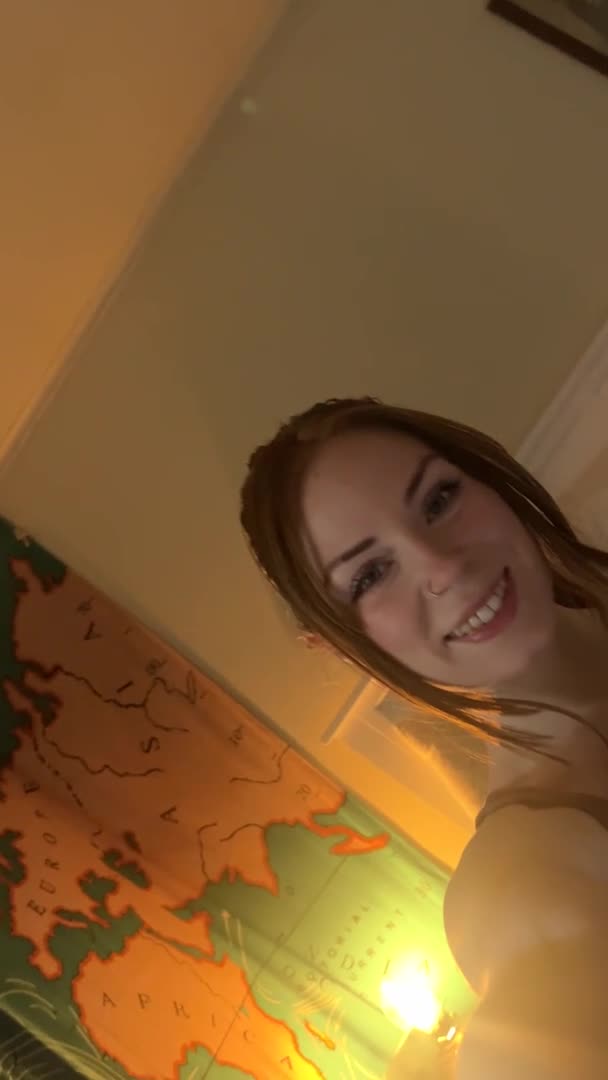 I'm not Han Solo, but I'll bet I can get undressed in less than 12 parsecs. - free porn video