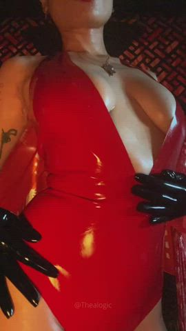Pump yourself mindless to my shiny oiled up latex body, gooner - free porn video