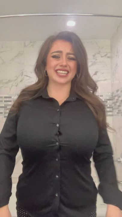 Can someone help ID her? - free porn video
