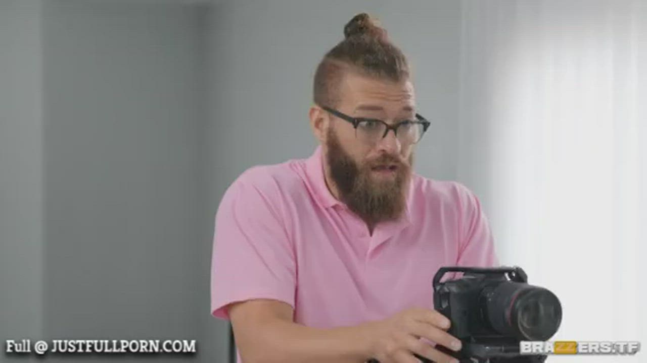 Graduating Tits Gianna Grey, Xander Corvus - free porn video