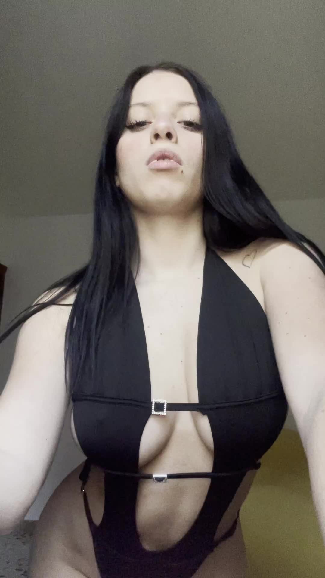 I think ur D will warm me up way better  - free porn video