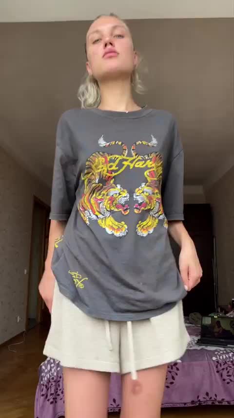 Still fuckable with my tiny tities - free porn video