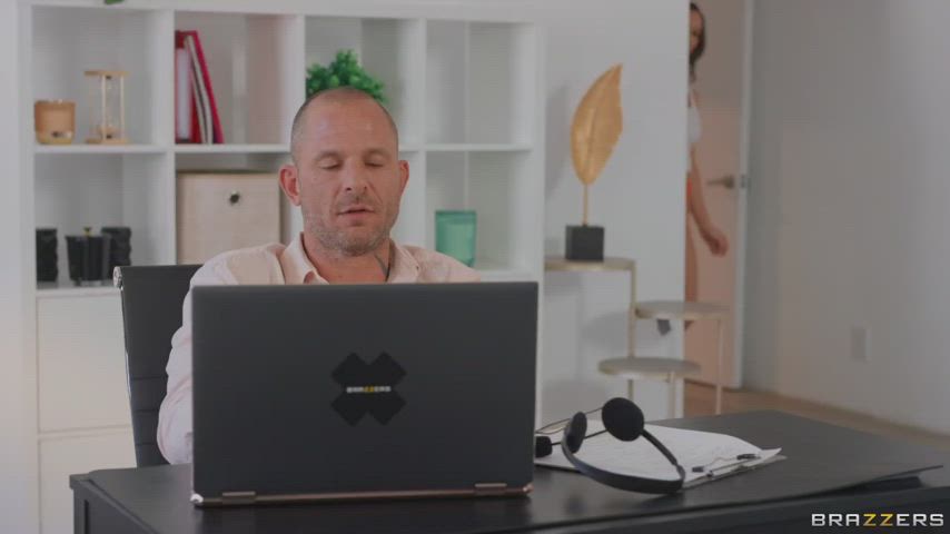 He's On An Office Video Call - free porn video