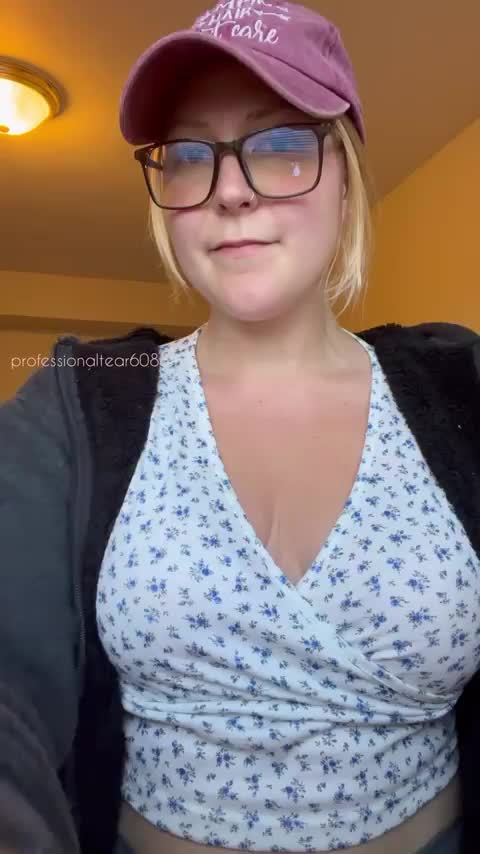 I got 2 girls - free porn video